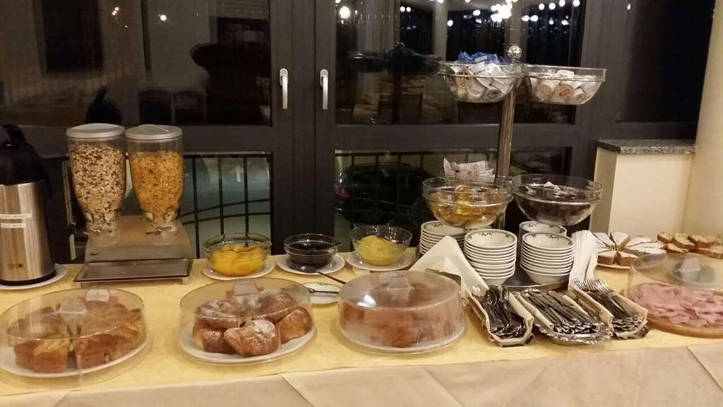 Hotel San Giorgio Sangano Ristorante foto
